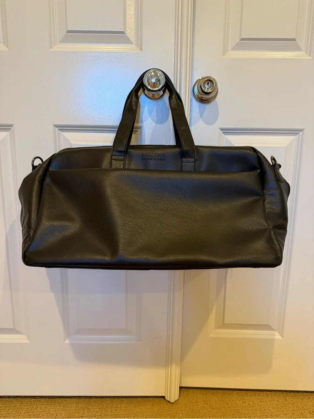Kenneth Cole Large Black Weekend Duffel Bag - Casual Travel Bag